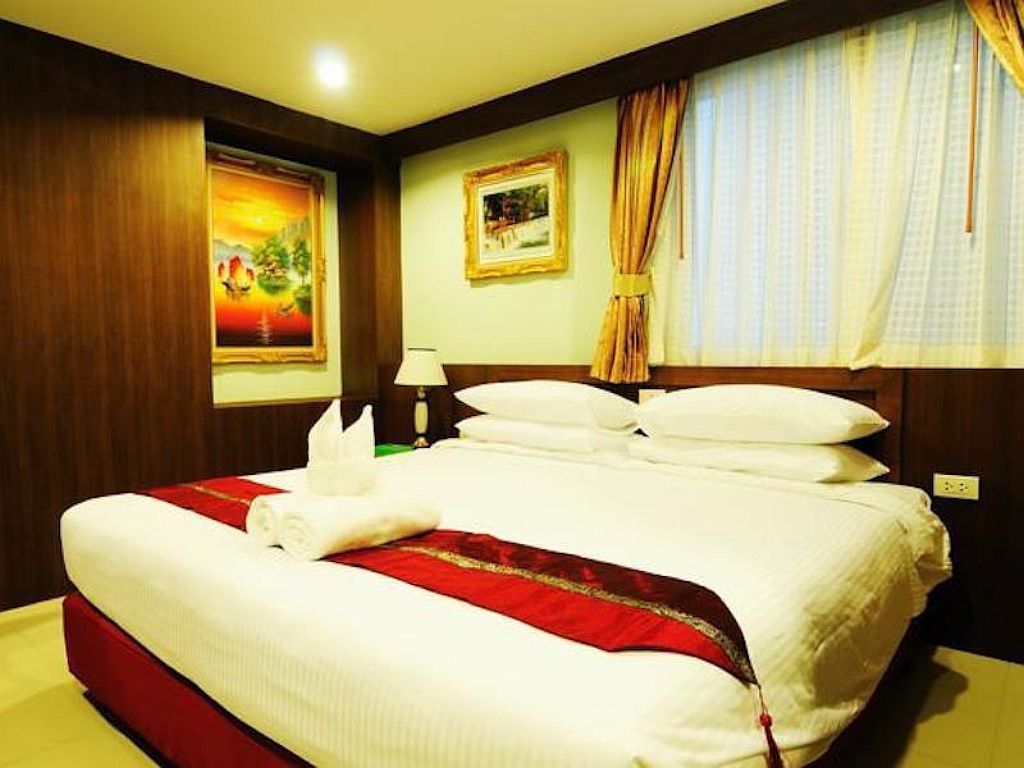 Gusto Pratunam Hotel Bangkok Exterior foto