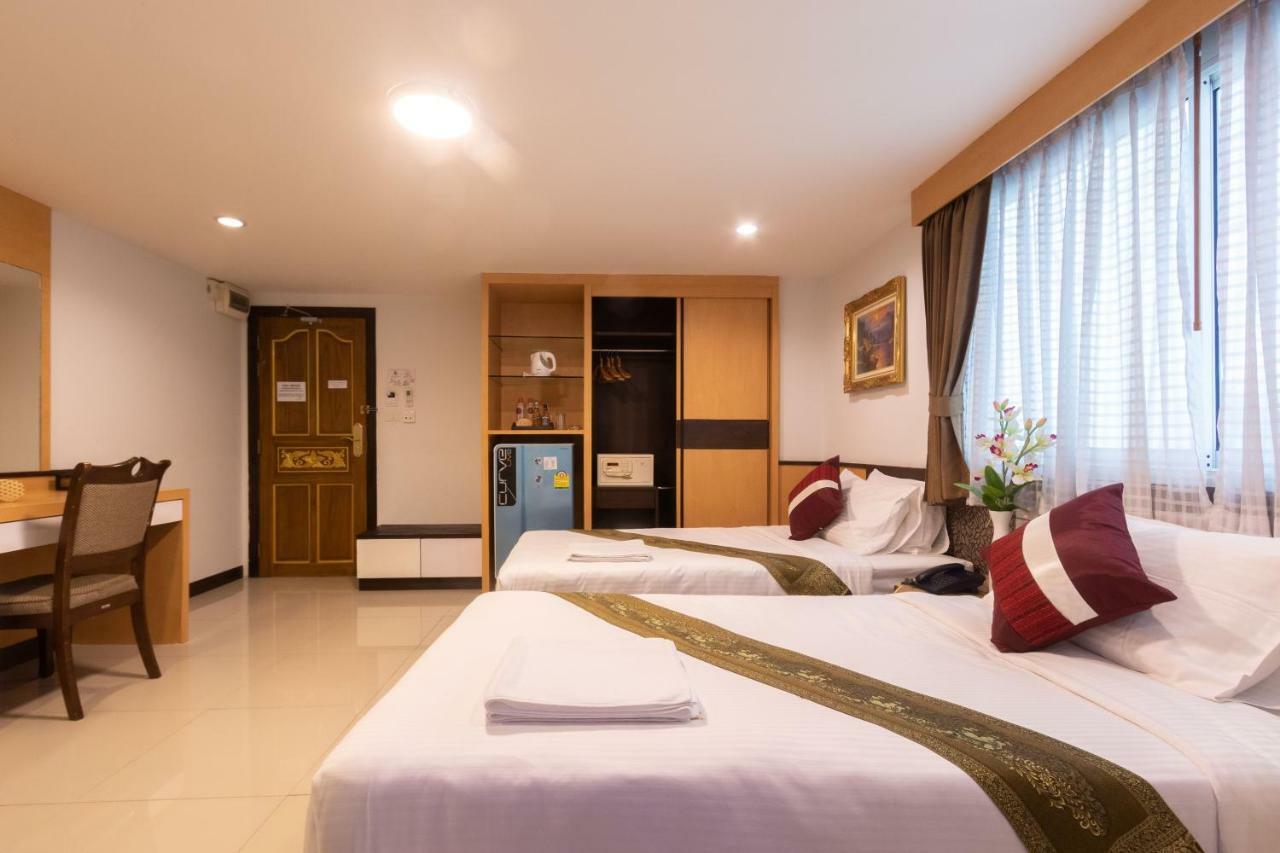 Gusto Pratunam Hotel Bangkok Exterior foto