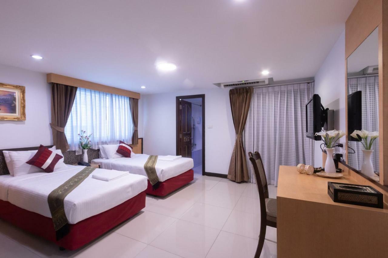 Gusto Pratunam Hotel Bangkok Exterior foto